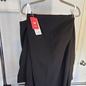 JJ’S House - Beautiful Gown! NEW with tags!